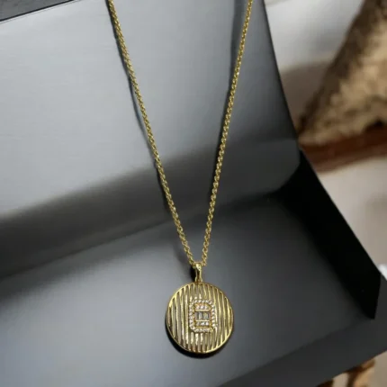 Collier en Or 18k avec Pendentif Rond