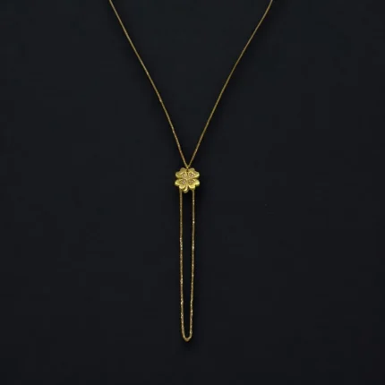 Collier avec Pendentif Trèfle en Or 18K