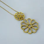 Collier Longue de Fleur Sertie en Or 18K