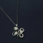 Collier Longue Sertie en Or Blanc 18K