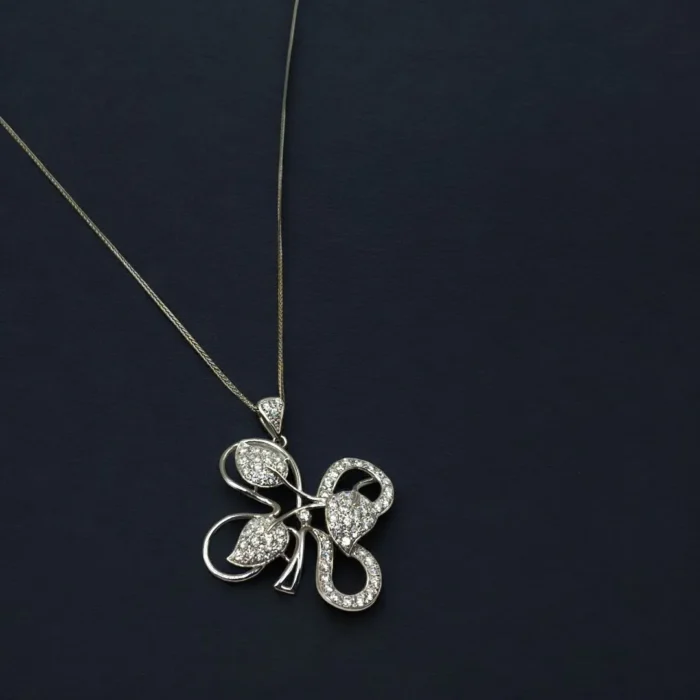 Collier Longue Sertie en Or Blanc 18K