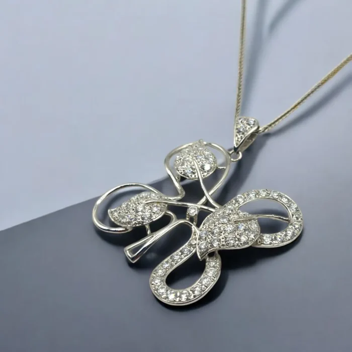 Collier Longue Sertie en Or Blanc 18K