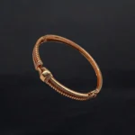 Bracelet en Or Rose 18K avec Détail Fermoir Stylisé
