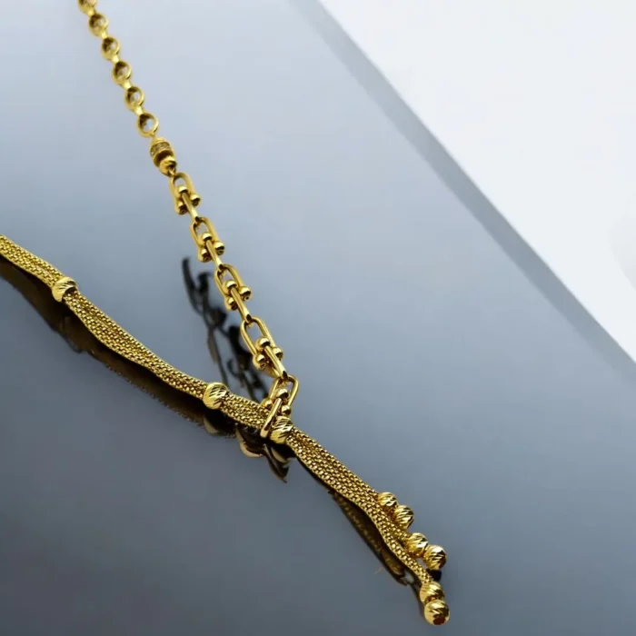 Collier en Or 18k avec Design Élégant