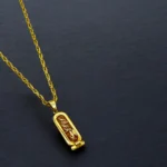 Sautoir en Or 18K avec Pendentif Égyptien