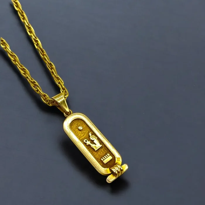 Sautoir en Or 18K avec Pendentif Égyptien