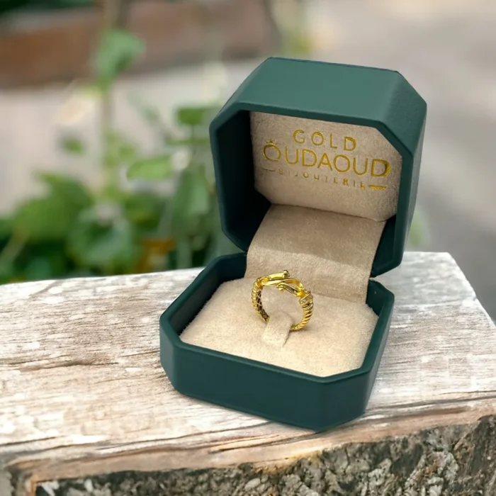 Bague en Or 18K - Élégance et Raffinement