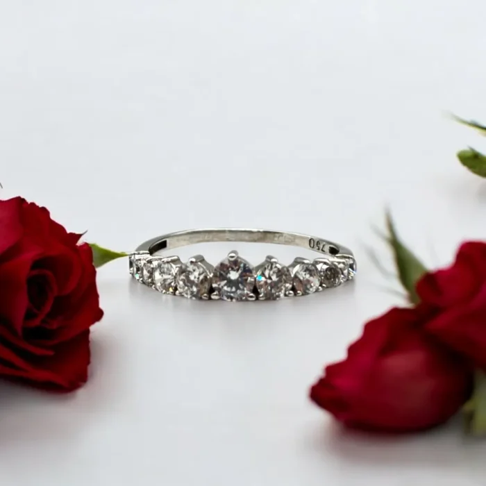 Bague Demi Alliance en Or Blanc 18k