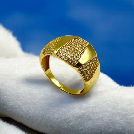 Bague Moderne Sertie en Or 18K