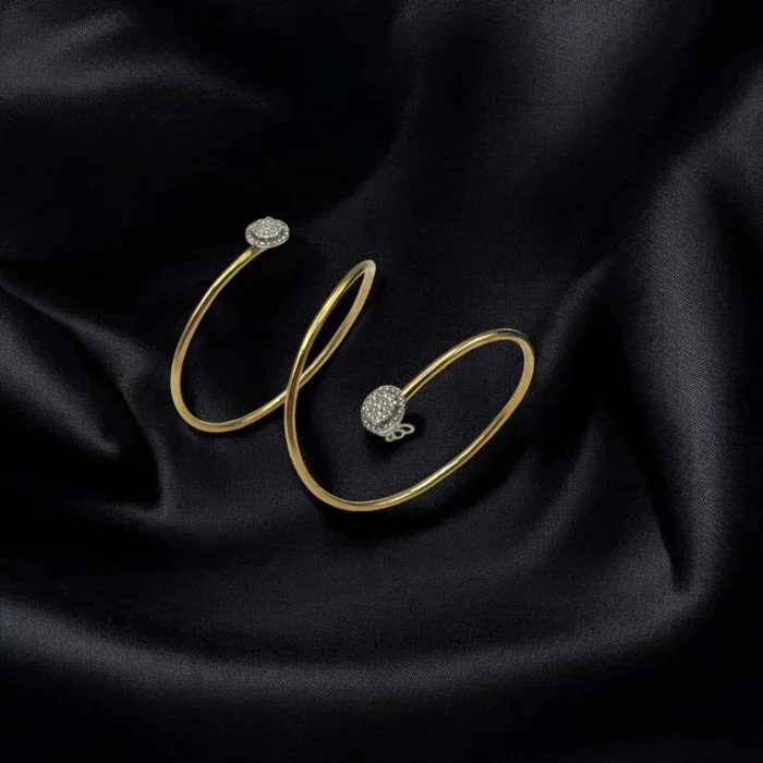 Bracelet Ouvert Orné de Diamant en Or