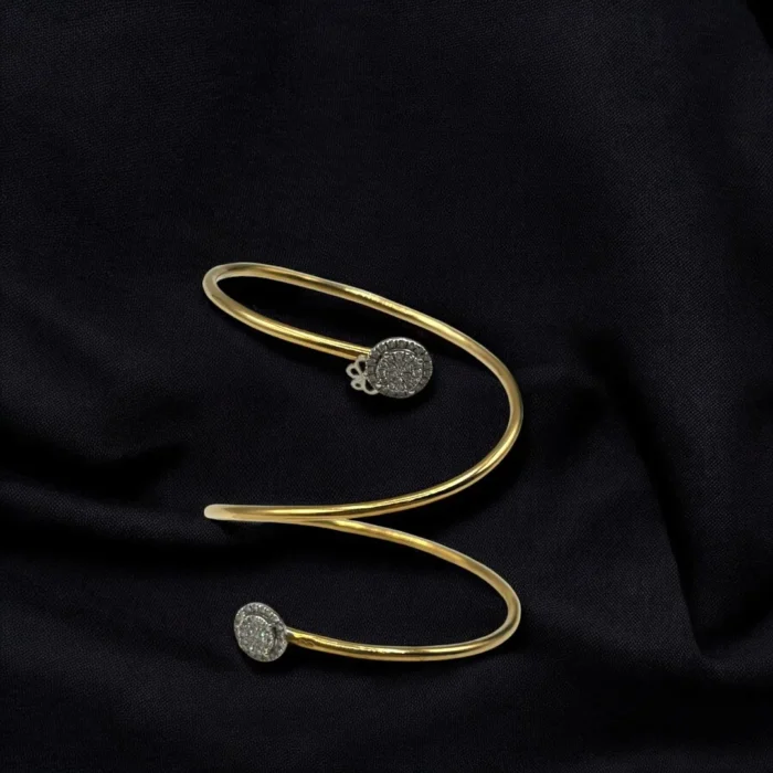 Bracelet Ouvert Orné de Diamant en Or
