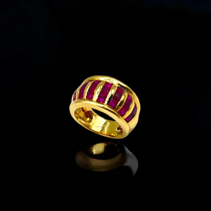 Bague en Or 18 Carats sertie de Rubis