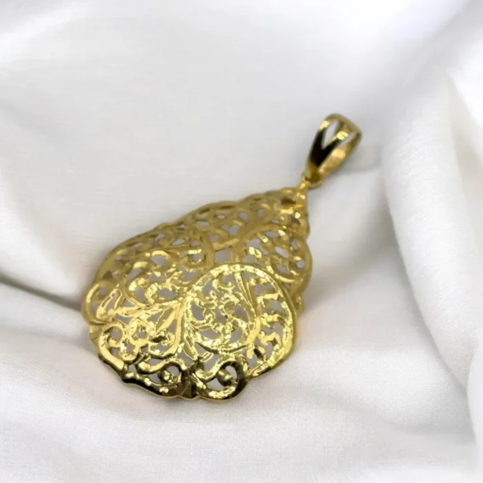 Pendentif Traditionnel en Or 18k