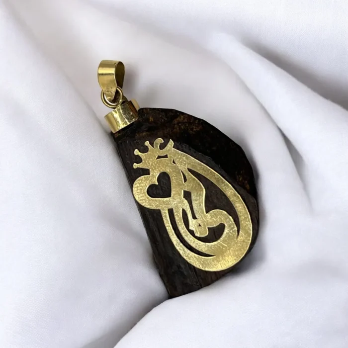 Pendentif OUD en Or Jaune 18k