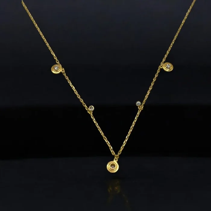 Chaîne en Or Jaune 18K avec Pendentif