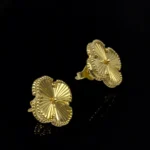 Boucles d’Oreilles Van Cleef en Or 18K