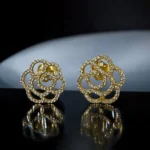 Boucles d'Oreilles Fleur en Or 18K