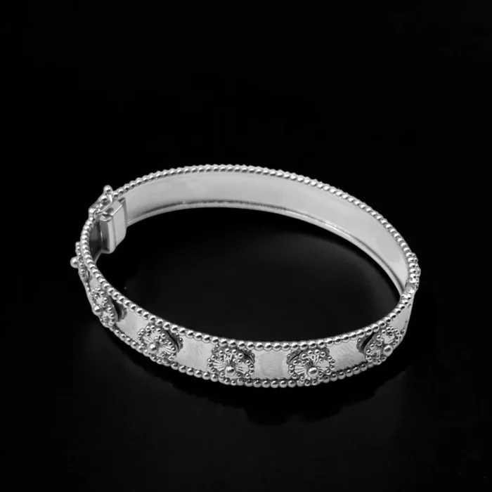 Bracelet Van Cleef en Or Blanc 18K