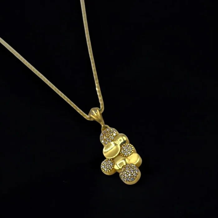 Chaîne avec Pendentif Unique en Or 18K