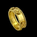 Bague Van Cleef en Or Jaune 18K