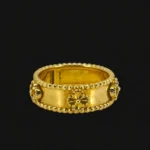 Bague Van Cleef en Or Jaune 18K