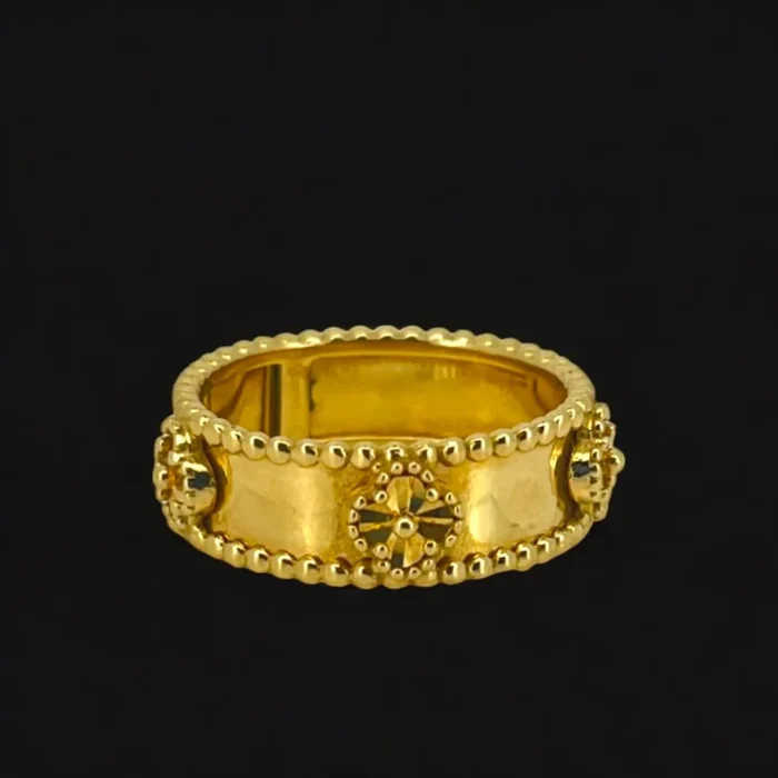 Bague Van Cleef en Or Jaune 18K